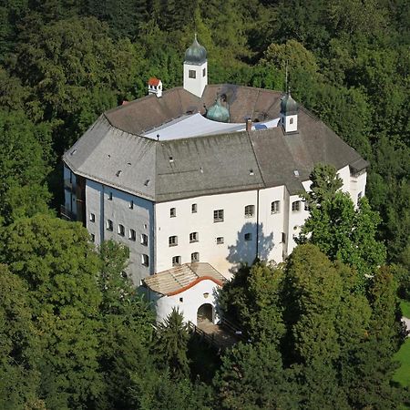 Hotel Schloss Amerang Экстерьер фото