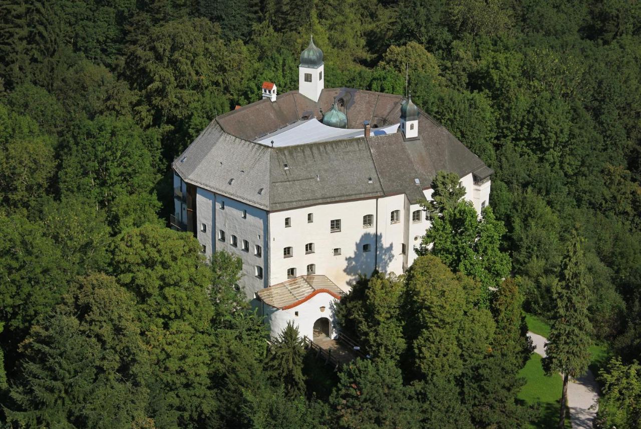 Hotel Schloss Amerang Экстерьер фото